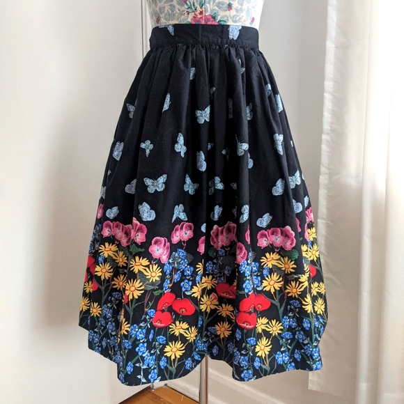 A line skirt - Picture 1 of 6